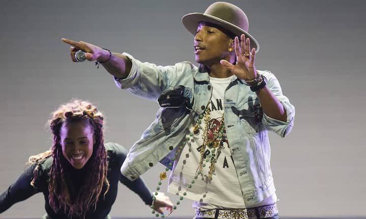 Pharrell Williams machte Montreux happy: Am Montagabend bewies der US-Sänger, warum er so erfolgreich ist. Er kann singen, er kann unterhalten und er schreibt die wohl eingängigsten Partysongs der Welt.