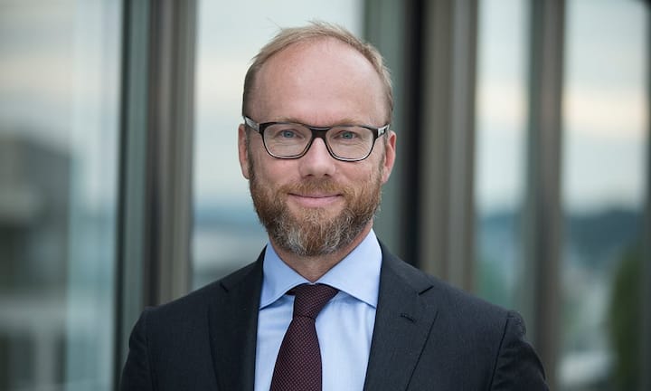 Mit 99,21 Prozent wurde Lars Förberg Mitte April in den VR von ABB gewählt. Nichts erinnerte mehr an den erbitterten Kampf, den sich Förbergs Beteiligungsgesellschaft Cevian und ABB während fast zweier Jahre geliefert hatten. Das ist sein Machtnetz: