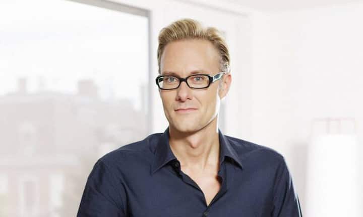 Dominik KaiserCEO 3+Mit den Privatsendern 3+, 4+ und 5+ hat der gelernte Radio- und Fernsehelektriker sich auf dem hart umkämpften TV-Markt eine Nische geschaffen: Neben eigens produzierten Sendungen wie «Bauer, ledig, sucht …» flimmern täglich Blockbuster und US-Crime-Serien über die Mattscheibe.