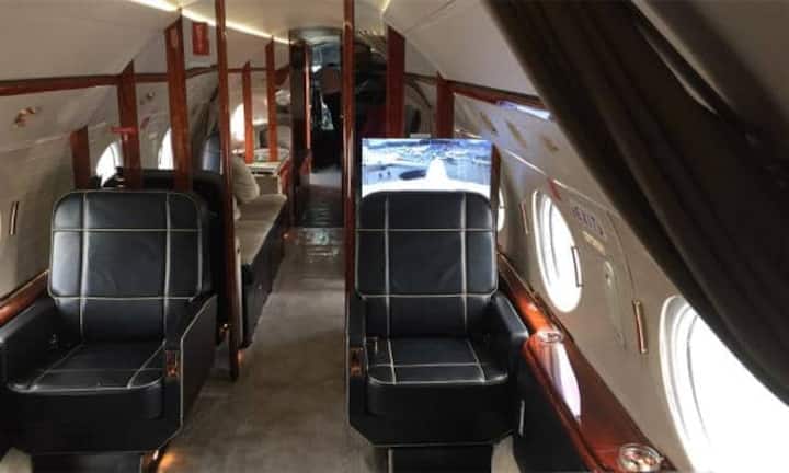 Noch luxuriöser eingerichtet ist diese Gulfstream V von 1997. Sie steht nach einer Renovation zum Verkauf.
