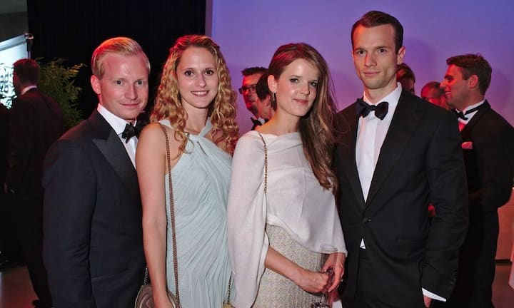 Marc Vontobel, CTO & Founder, Starmind;
Sandra Vontobel, Gymnasiallehrerin Kantonsschule Hottingen;
Antonia Sieber, Investment Manager, LGT Capital Markets;
Christian Sieber, CFA, EY