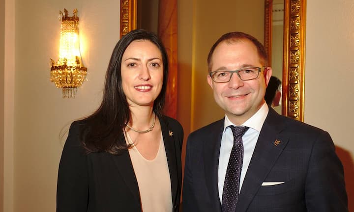 Die Gastgeber:
Yasmin  & Urs Grimm Cachemaille, General Managers, Victoria-Jungfrau Grand Hotel & SPA, Interlaken