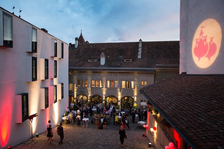 Wunschschloss 2019, im Schloss Thun, Stimmung im Schlosshof