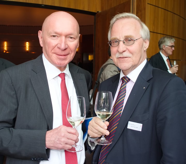 Wilhelm Bruns, Präsident, Bundesfinanzdiektion Südwest; Hans Peter Hefti, stellvertretender Oberzollirektor.