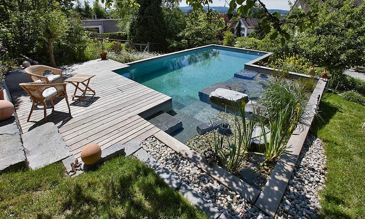 2017 legt die Giardina den Fokus auf die neue Natürlichkeit in der Gartengestaltung. Dabei können natürlich anmutende Gärten auch eine moderne Gestaltung beinhalten. Giardina/ Egli Grün Sirnach