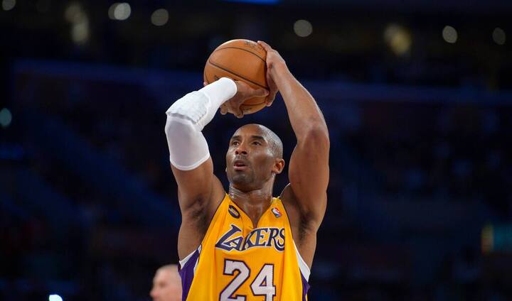 5. Platz: Der Basketballspieler Kobe Bryant lag mit 61.5 Millionen Dollar Jahresgehalt knapp vor Tiger Woods.