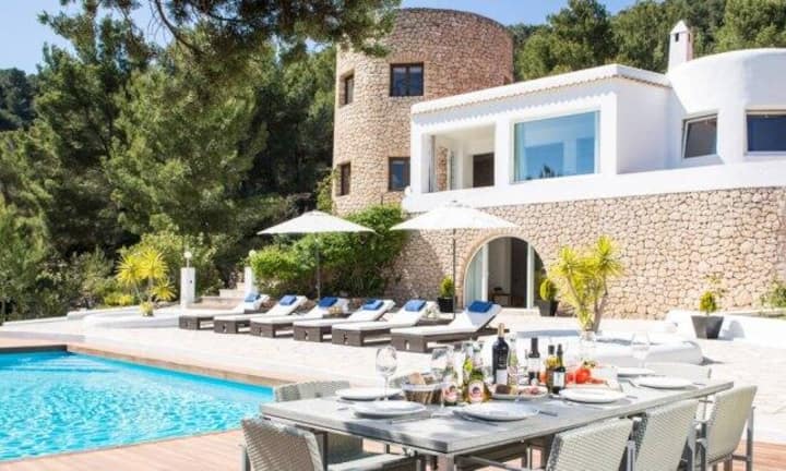 Es ist ein Trend, der in Form von «Luxury Sharing» auch die Superreichen erobert - zum Beispiel bei Immobilien.The Hideaways Club