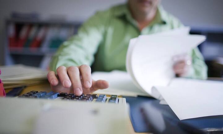 Der Informationsaustausch treibt reuige Steuersünder in Rekordhöhen zum Fiskus. Für die Kantone ergibt das zusätzliche Steuereinnahmen in Höhe von 370 Millionen Franken. Ein Überblick wie viele Selbstanzeigen die einzelnen Kantone 2016 im Vergleich zu 2015 zählen und wie hoch die dadurch erzielten zusätzlichen Steuereinnahmen sind: