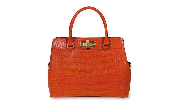 Persönlich: Pures Design und Kroko-Prägung treffen auf beste Verarbeitung und exklusives Leder. Die Tasche Larissa von Picard ist ein chicer Begleiter, ob am Abend oder im Business. Die sinnvolle Innenaufteilung bietet genug Platz für persönliche Dinge. Ein schöner Shopper für die Frau mit Stil. Picard, Tasche, 279 Franken.