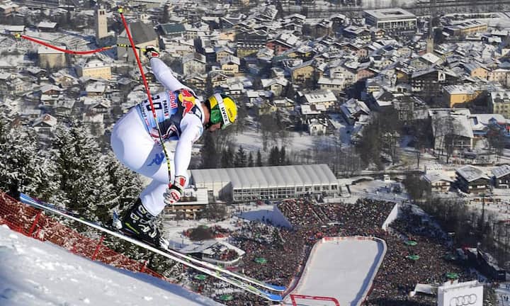 Kitzbühel, Österreich: Seit jeher eines der beliebtesten Winter-Destinationen für die Schönen und Reichen. Zu den Stammgästen im österreichischen Skigebiet gehören unter anderem Fürst Albert von Monaco, Uschi Glas, Franz Beckenbauer sowie der Swarovski-Clan.