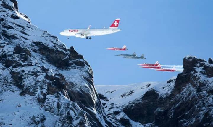 Das sind die sichersten Airlines der Welt:Die Swiss ist zum Vorjahres-Ranking noch einen Platz nach hinten gerutscht. Die Schweizer Fluggesellschaft landet im Mittelfeld auf Rang 32. Ingesamt hat das Luftsicherheitszentrum Jacdec in Hamburg 60 Airlines verglichen.