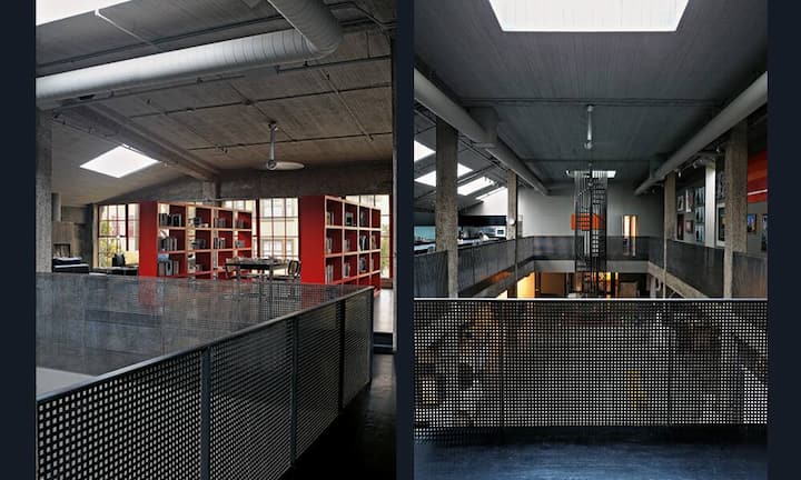 Von der Galerie aus hat man einen Überblick über die Wohnräume im Obergeschoss und das Studio im Erdgeschoss. Das Wechselspiel zwischen Weite und Enge und zwischen den verschiedenen Funktionsebenen erzeugt ein spannendes Ambiente.