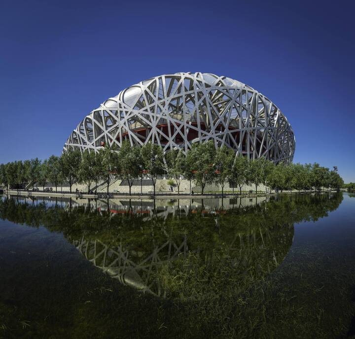Das Nest Das Nationalstadion in Peking wurde 2008 für die Olympischen Sommerspiele erbaut.
