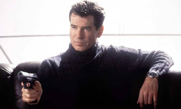 2002: «Die Another Day» Bond gibt sich als Diamantenhändler aus. Mit Halle Berry und Madonna. Bond trägt das bekannte Omega Modell Seamaster 300M, das an einigen Stellen modifiziert wurde.