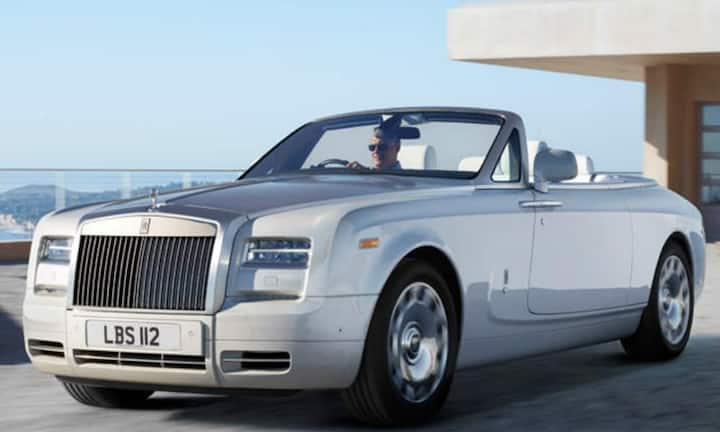Platz 10: Die britische Edelkarosse aus dem Hause Rolls-Royce kostet 335'000 Euro und belegt den zehnten Platz. Das exklusive Phantom Drophead Coupé ist so zu sagen ein Schnäppchen. (Bild: ZVG)