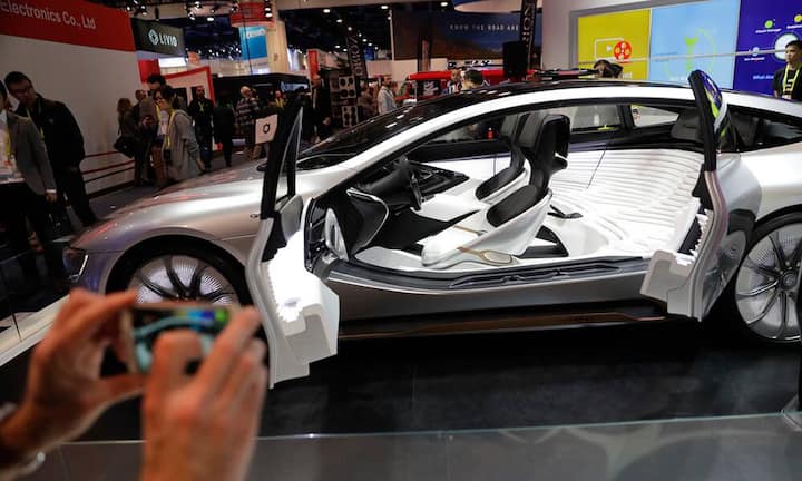 Bei der Präsentation eines Smartphones des chinesischen Konzerns LeEco liess Milliardär Jia Yueting in bester Steve-Jobs-Manier plötzlich ein Elektroauto auf die Bühne rollen: den LeSee – das steht für Super Electronic Ecosystem.