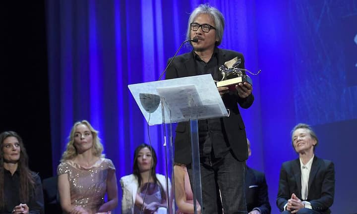 Das sind die wichtigsten Preisträger der Filmfestspiele Venedig:Goldener Löwe für den besten Film: «The Woman Who Left» von Lav Diaz (Philippinen)