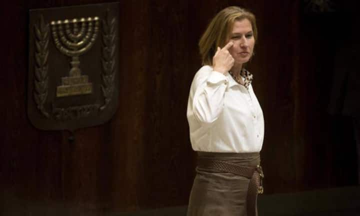 Anwesend sind natürlich Spitzenpolitiker, wie die ehemalige israelische Justizministerin Tzipi Livni. Andere Gäste haben sich durch ihre früheren Tätigkeiten einen Namen gemacht.
Keystone