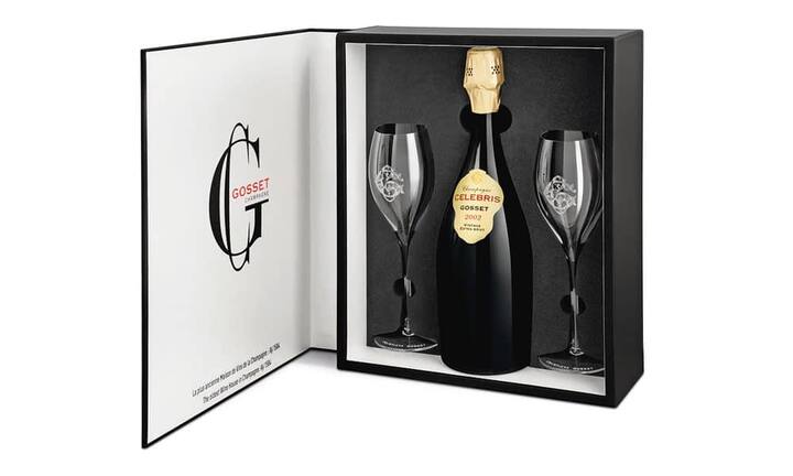 GossetDiese wunderschöne Box enthält eine Flasche Célébris Extra Brut 2002 und zwei Champagner-Gläser (250 Franken bei ausgewählten Kellereien).