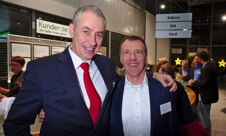 Christophe Beaud, Peoplefone AG;
Stefan Jost, FIFA Museum AG