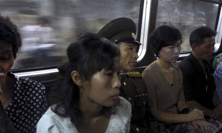 Wie teuer sind Wochenabos für die U-Bahn?
Pjöngjang - Nordkorea
Ein internationaler Vergleich zeigt, dass es sich Pjöngjang am günstigsten fährt. Relativer Preis für eine Woche freie Fahrt in US Dollar: 0.22 US-Dollar.
Quelle: Business Insider UK