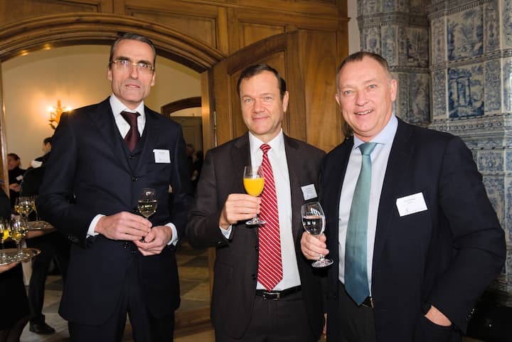 Josef Stadler, UBS AG;Manuel Ebner, Bank of America Merrill Lynch International;RenÃ© Mottas, UBS AG