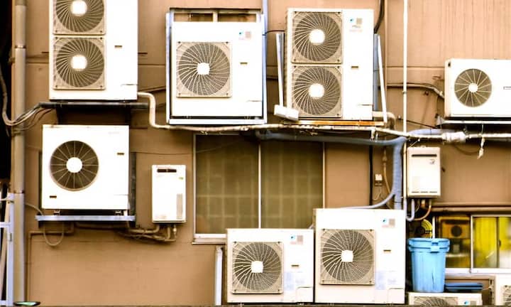 11'152 Klimaanlagen, 3604 Sofas und 120'580 Handtücher sollen den Athleten den Aufenthalt angenehm machen.