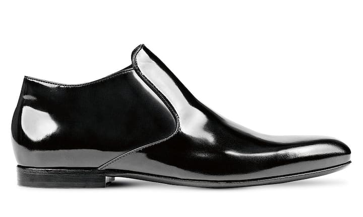 Boss: Der klassische Chelsea-Boot Fuston aus Kalbsleder 
in festlichem Lack macht sich nicht nur gut, sondern ist 
auch bequem. 439 Franken.