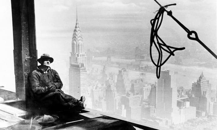 In dem Buch vergleicht Bresciani die Entwicklung der Löhne im Laufe der 1920er Jahre mit jenen vor dem Ersten Weltkrieg – und kommt unter anderem zu dem Schluss, dass diese sich zwar erholten, aber über Jahre nicht mehr das Niveau von 1913 erreichten. Faber sieht starke Parallele zur heutigen Entwicklung. Keystone