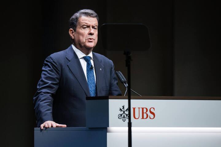 Foto: Stefan Bohrer, Basel, 24.4.24: Colm Kelleher, VerwaltungsratsprÃ¤sident der UBS AG, an der UBS Generalversammlung