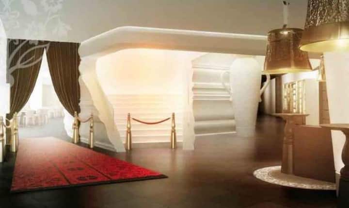 Der niederländische Designer Marcel Wanders ist für das Interieur verantwortlich.