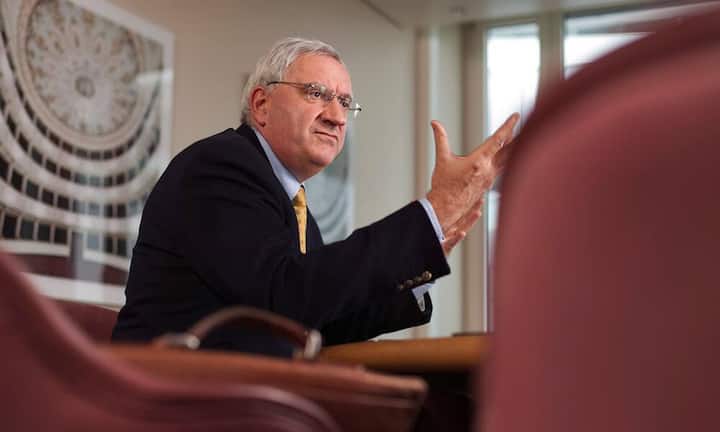 Auch der CEO von Actelion Jean-Paul Clozel hatte mit 7,1 Millionen Franken die gleiche Lohnabrechnung. An der Börse war die kleine Pharmafirma Actelion der Überflieger.