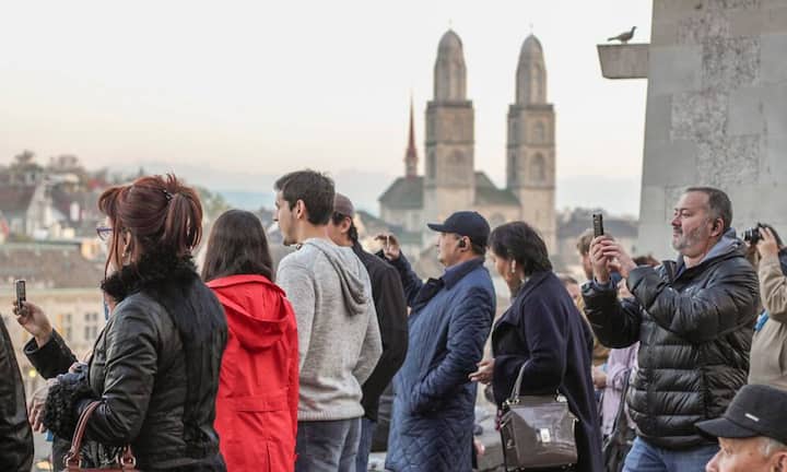 Platz 6: Zürich
Mit 175.93 Franken ist in der Limmatstadt der Preis für eine durchschnittliche Übernachtung so hoch, dass Zürich erneut auf Rang sechs der teuersten Städte liegt.