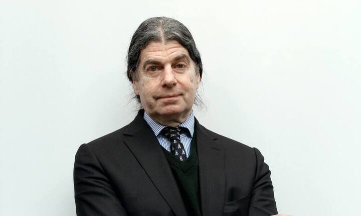 Platz 3: John ArmlederUm einen Platz verbessert hat sich der Genfer Kunstdandy John Armleder. Seine Werke bewegen sich zwischen Kunst, Design, Konzept, Geometrie, Pop und Trash. Preisspanne: 10'000 - 500'000 FrankenGetty Images