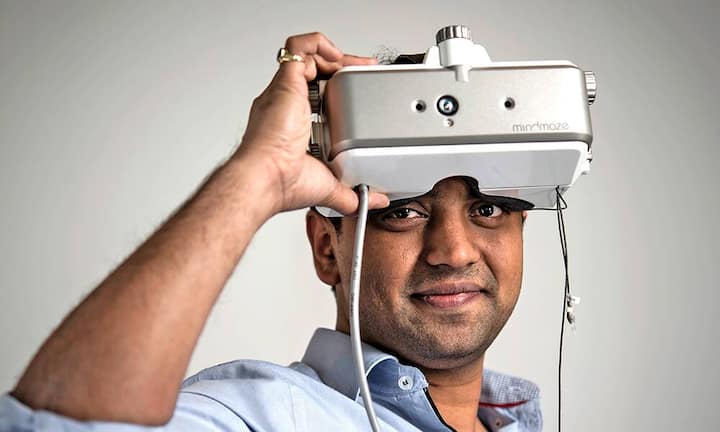 Tej Tadi, 36 Jahre, 20–50 Millionen Franken
2016 schuf Tadi mit MindMaze das erste Schweizer «Unicorn» - ein Start-up, das mehr als eine Milliarde Dollar wert ist. Die entwickelte Virtual-Reality-Brille ist mit einem System zur Gefühlserkennung ausgestattet, die das Erlebnis in der virtuellen Welt intensiviert. Die medizinische Variante für die Rehabilitation von Patienten mit neurologischen Störungen ist bereits im Einsatz.Gian-Marco Castelberg