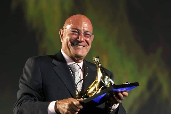 Platz 2: Arnon Milchan
5,2 Milliarden Dollar
Auswahl Filme: Pretty Woman, Fight Club, Mr. and Mrs. Smith, 12 Years a Slave
Milchan produzierte bisher bereits über 100 Filme. Er ist der Kopf der Regency Enterprises, einer wichtigen Produktionsfirma der Filmindustrie.