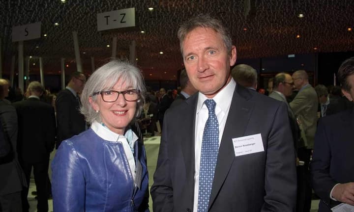 Dominique Bausback-Blanc, Leiterin Medienkunden, Swisscom (Schweiz) AG;
Benno Nussberger, Gesamtprogrammleiter, SBB