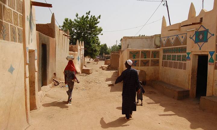 Platz 1: Zinder (Niger)Einwohner: 256'000 (2012)  Prognostiziertes Wachstum bis 2025: 67,6 Prozent
Bilder: Keystone, Wikimedia