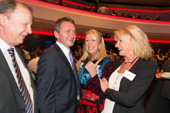 Hanspeter Heini, SBB Telecom; Benno Nussberger, Leiter Telecom SBB; Vania Kohler; Claudia Schwers