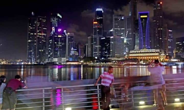 Den 2. Platz belegt Singapur. Laut WEF-Präsident Klaus Schwab haben die führenden Volkswirtschaften des Rankings eines gemeinsam: Talentförderung und Investitionen zur Stärkung von Innovationen stehen bei ihnen ganz oben auf der wirtschaftspolitischen Agenda.