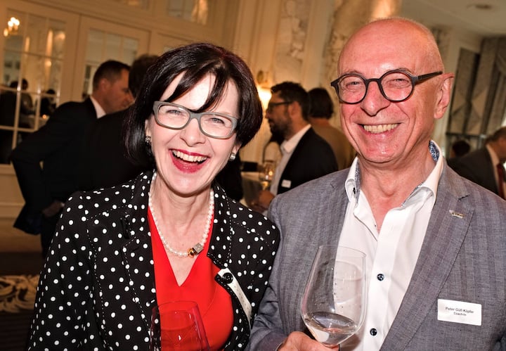 Sylvia Raguth, Mandat-in Vorsorge- und Finanzlösungen; Peter "Güfi" Küpfer, coach-in