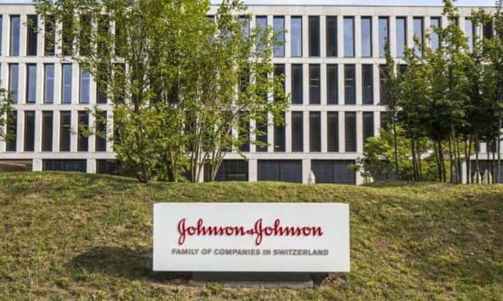 Ab 1994 war sie Product Managerin bei Johnson & Johnson...