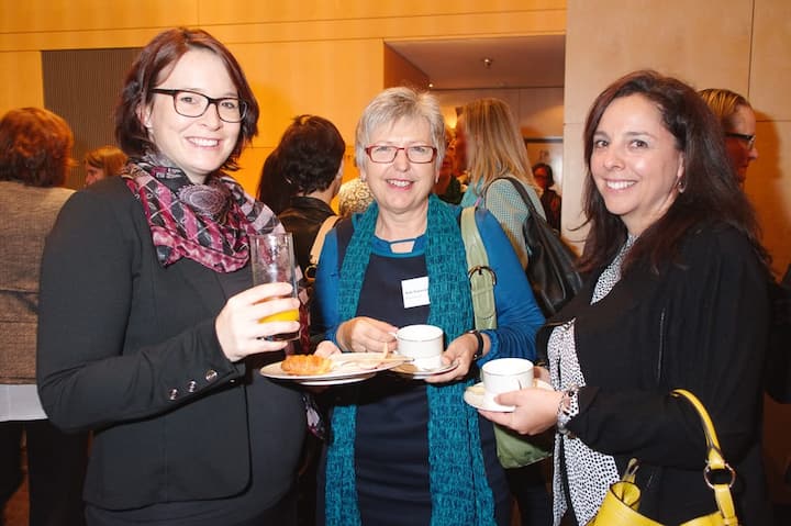 Claudia Alexandra Kesselring, Verantwortlich für Aus- und Weiterbildung, Postfinance AG; Ruth Wasserfallen, Personalentwicklerin, Postfinance AG; Graziella Bianco-Papa, Leiterin Filiale Uster, Postfinance AG