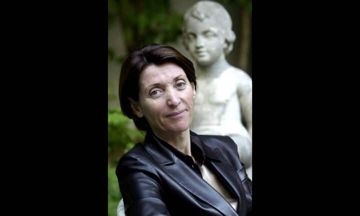 Marina Picasso - 1,5 bis 2 Milliarden FrankenMarina Picasso ist die Enkelin des Malers Pablo Picasso. Öffentlich hielt sie ihre negative Meinung zum Grossvater nicht zurück, doch ihm verdankt sie ihr Vermögen. Seit Jahren verkauft sie Zeichnungen und Bilder aus ihrem Erbe, alleine im letzten Jahr für gegen 300 Millionen Franken. Den grössten Teil des Erlöses setzt sie für Projekte ihrer Fondation Marina Ruiz-Picasso ein.Keystone