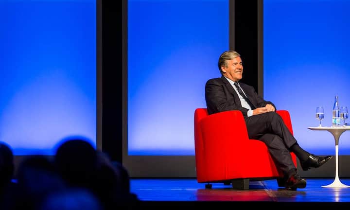 Der Schweizer Josef Ackermann sitzt im RMAG-VR und präsidiert für Renova die Bank of Cyprus.