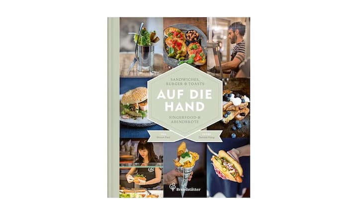 Fingerfood hat das Image billig schmeckenden Fastfoods längst abgelegt. «Frisch zubereitet und hausgemacht», lässt sich das neue Esserlebnis in wenigen Worten umschreiben. «Auf die Hand» versammelt die grosse Rezeptvielfalt von Sandwiches, Burgern, Hot Dogs, Bagels und Toasts. Zusätzlich finden sich zwischen den 100 Rezepten Porträts internationaler Spezialisten.
«Auf die Hand», Brandstätter Verlag, ca. 50 Fr.