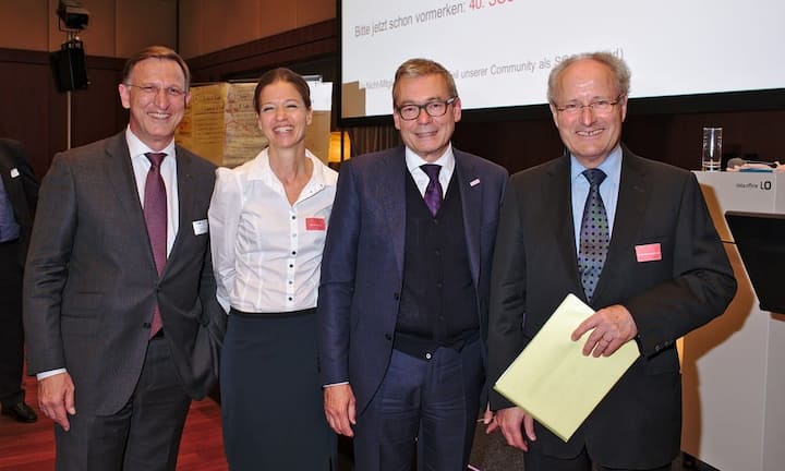 Hans Knöpfel, Tagesmoderator;
Brit de Oliveira-Fehr, Geschäftsführerin SGO;
Ruedi Noser, Unternehmer;
Markus Sulzberger, Präsident SGO