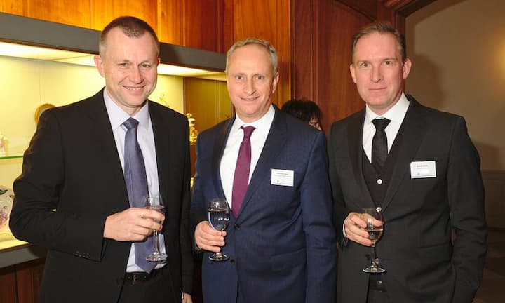 Steve Hottiger, Head of Group Governmental Affairs, UBS AG;
Hans-Peter Hess, Senior Advisor, Roland Berger Strategy Consultants ;
Roman Geiser, CEO, Farner Consulting AG