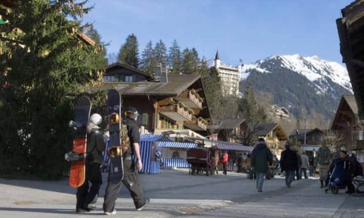 Platz 2: Gstaad - 14'000 Franken/m2