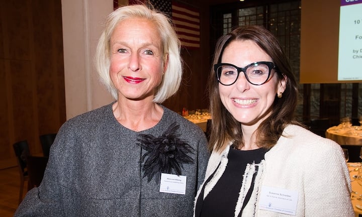 Alexa von Klitzing, FranklinCovey Leadership Institut;
Susanne Schreiber, Bär & Karrer Attorneys at Law